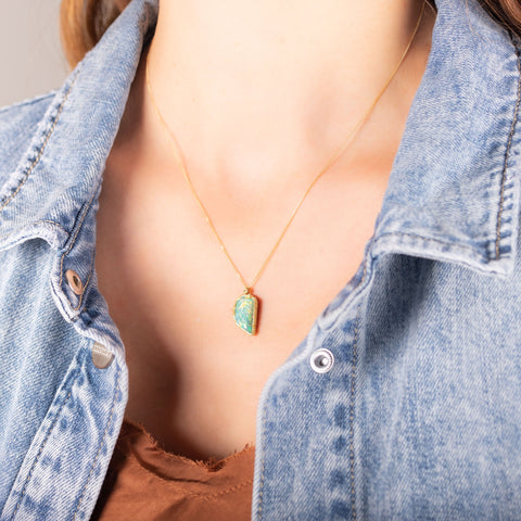Exquisite Opal Gemstone Dainty Pendant in 14k Solid Yellow Gold